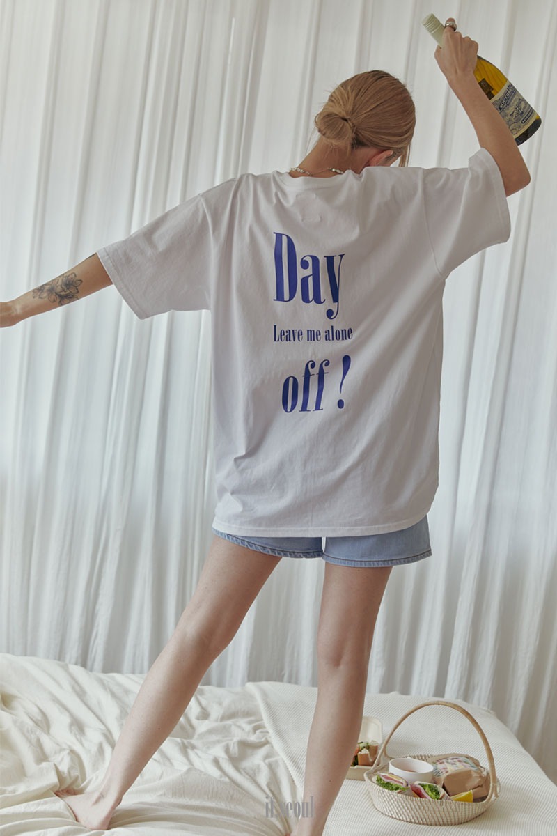 Day off -tee (white) M size